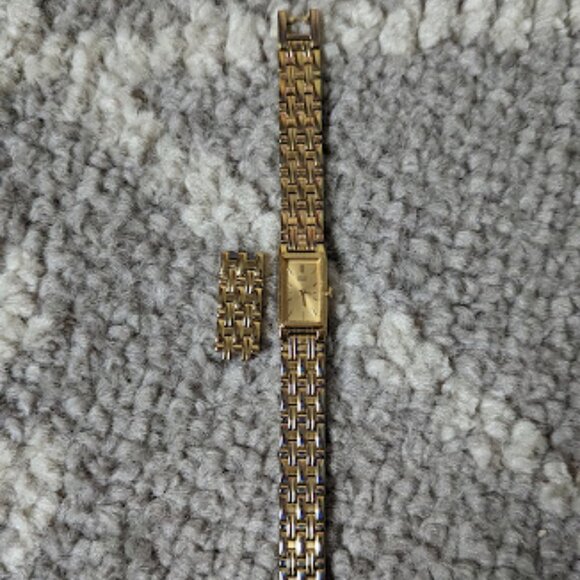 Seiko Gold Watch - Picture 1 of 3